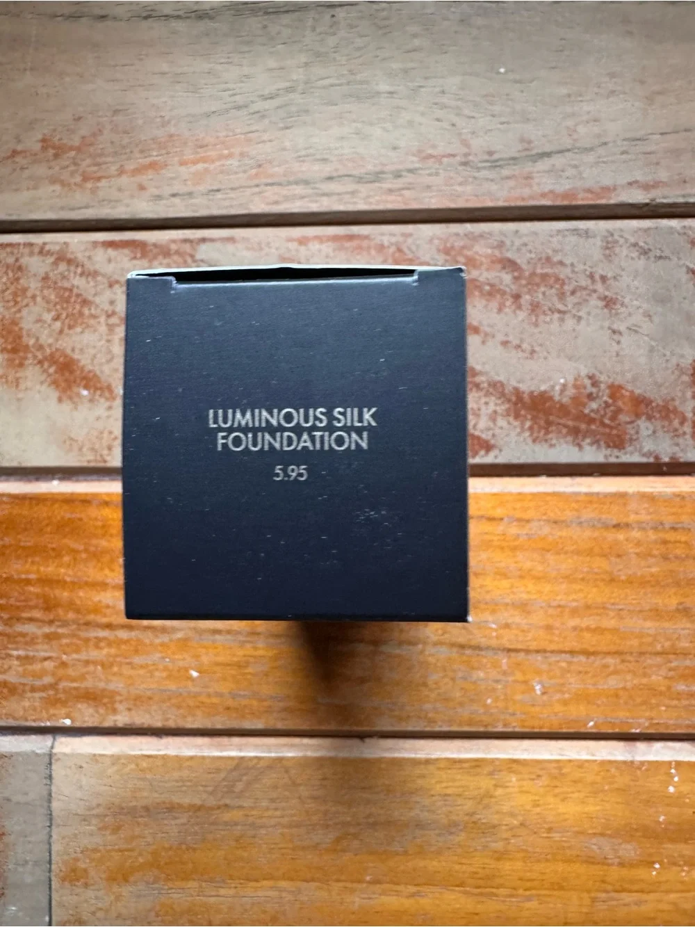 NIB* Giorgio Armani Luminous Silk Foundation - Shade 5.95 - 1 fl oz / 30 ml